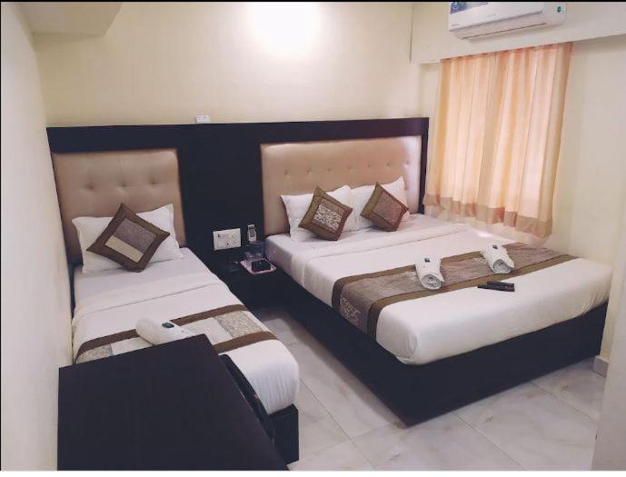 Hotel Central Park Ulhasnagar Екстер'єр фото